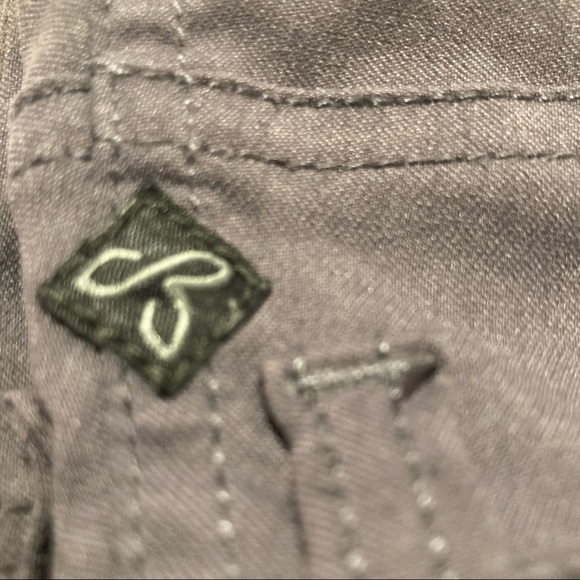 PRANA Sz 4 Hiking Convertible Pants  with Some Stretch Lots of Pockets - Picture 8 of 11